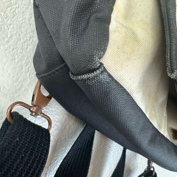 Petunia Pickle Bottom Pathway Backpack Diaper Bag Birch/Black - Picture 11 of 13